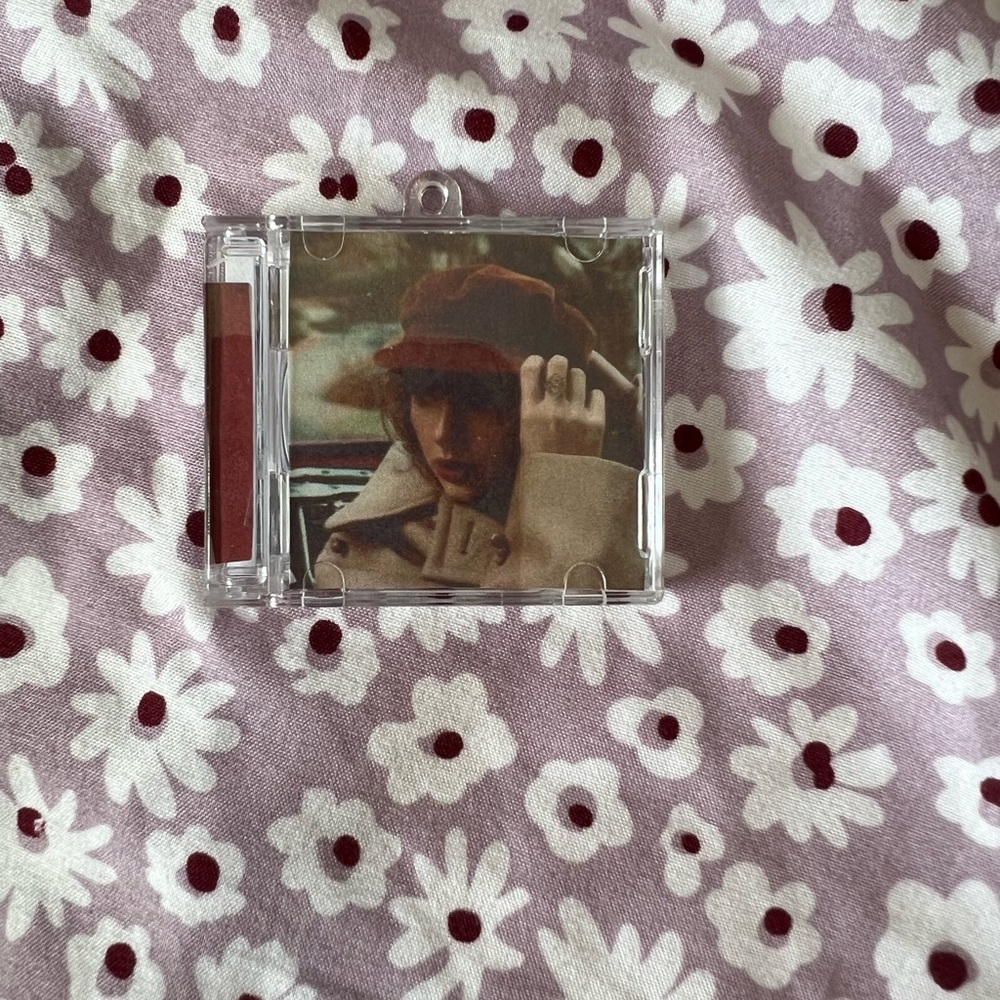 Taylor Swift Red TV Mini CD Keychain
